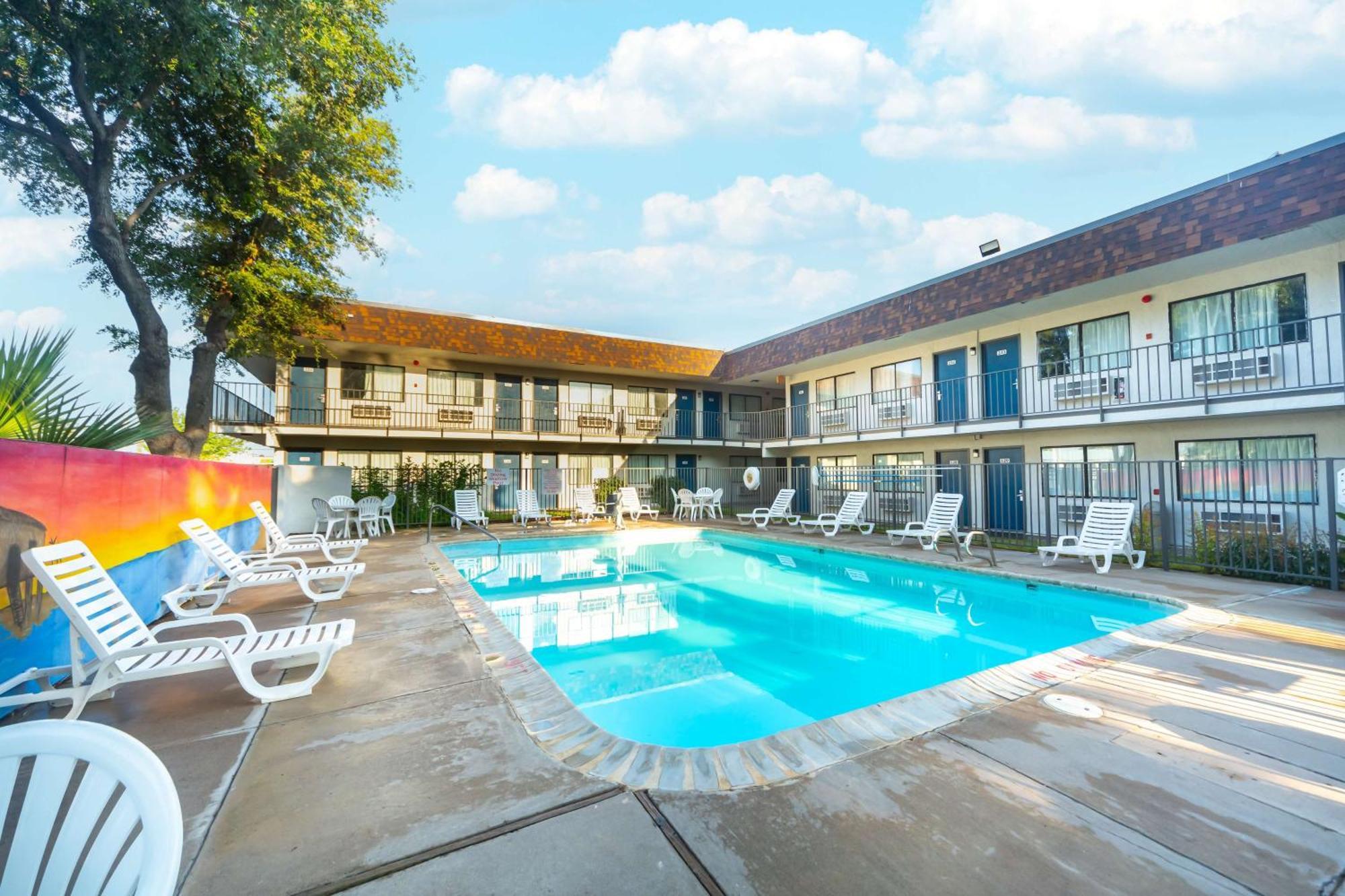 Motel 6-Del Rio, Tx Exteriör bild