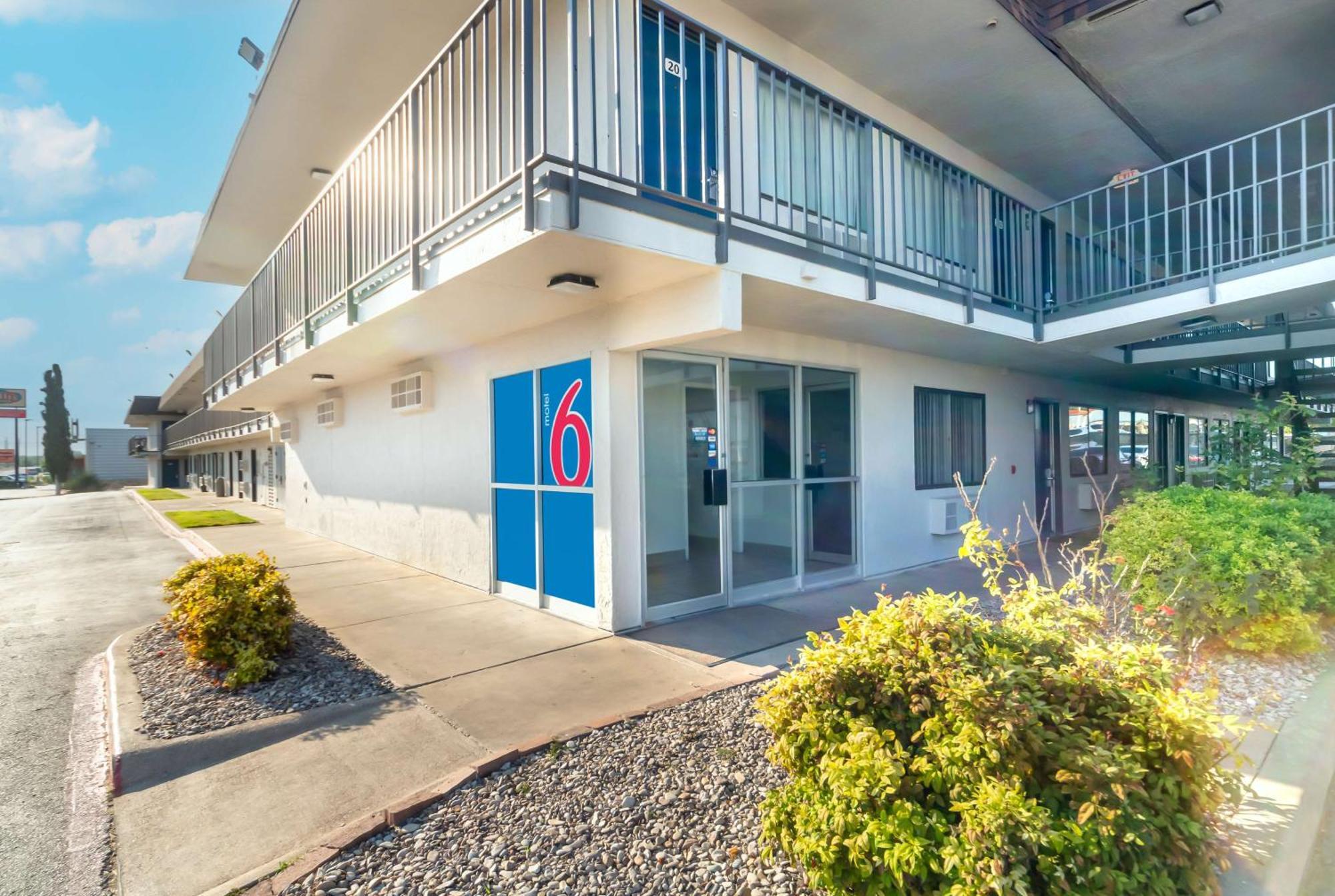 Motel 6-Del Rio, Tx Exteriör bild