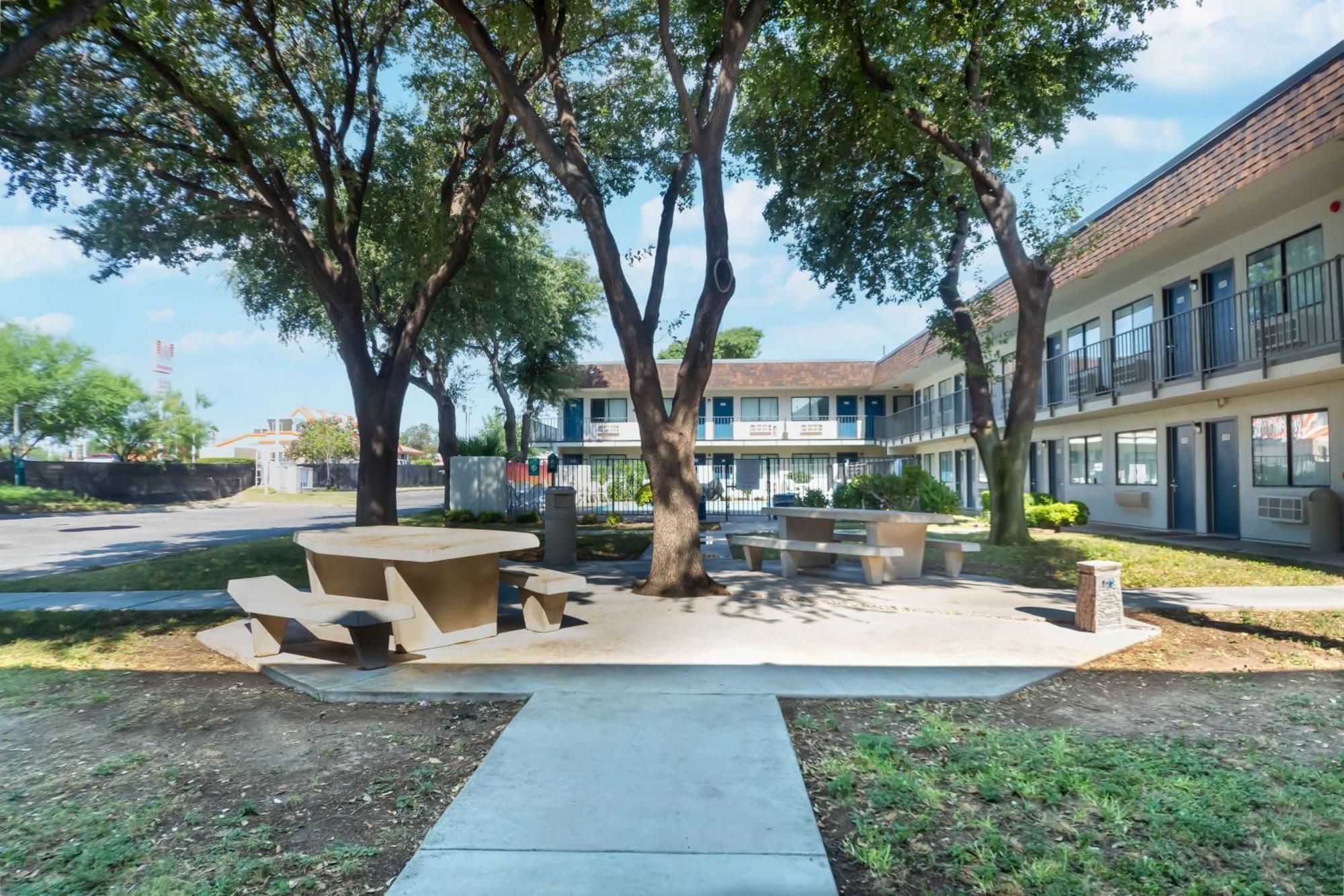 Motel 6-Del Rio, Tx Exteriör bild